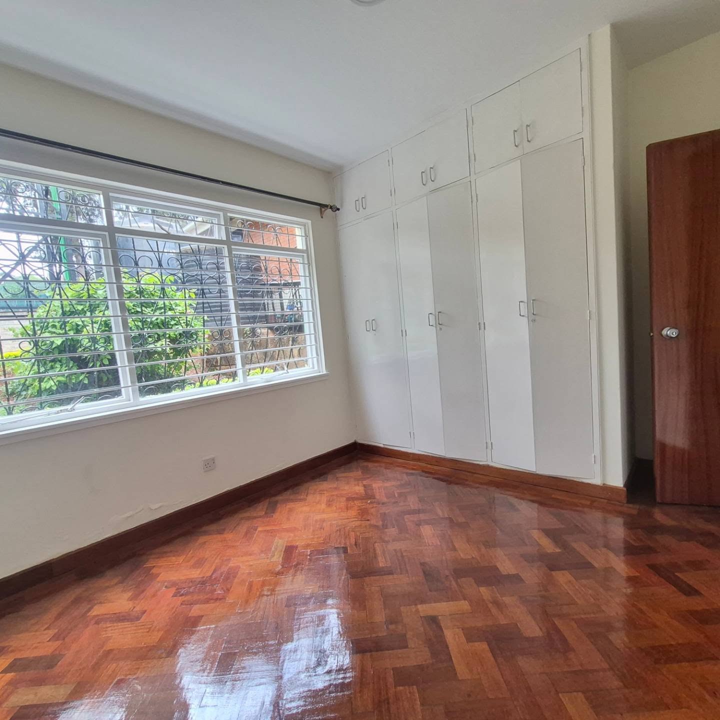 Spacious 4 Bedroom House For Rent In Runda thumbnail 15