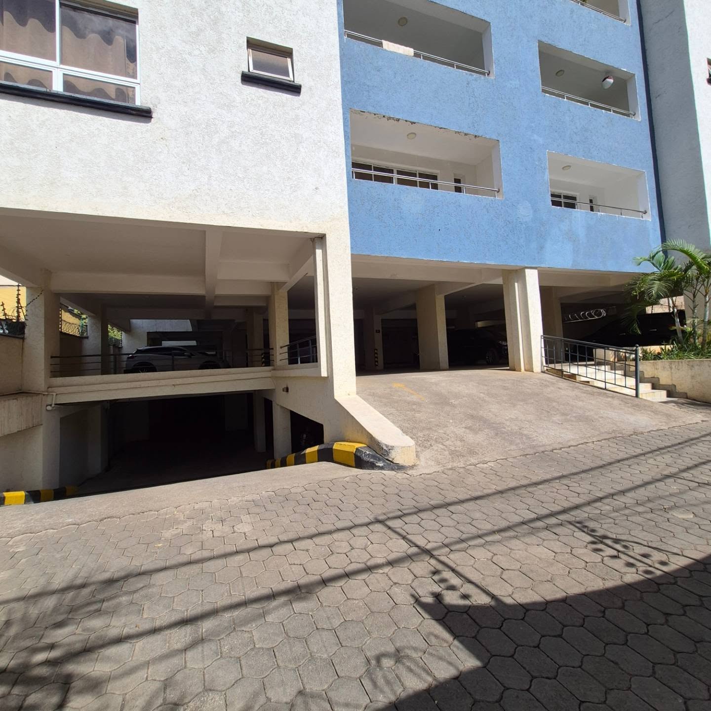 Modern 2 Bedroom Apartment For Rent In Westlands thumbnail 2