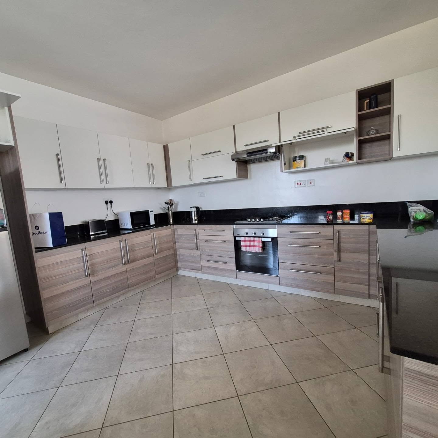 Modern 2 Bedroom Apartment For Rent In Westlands thumbnail 5