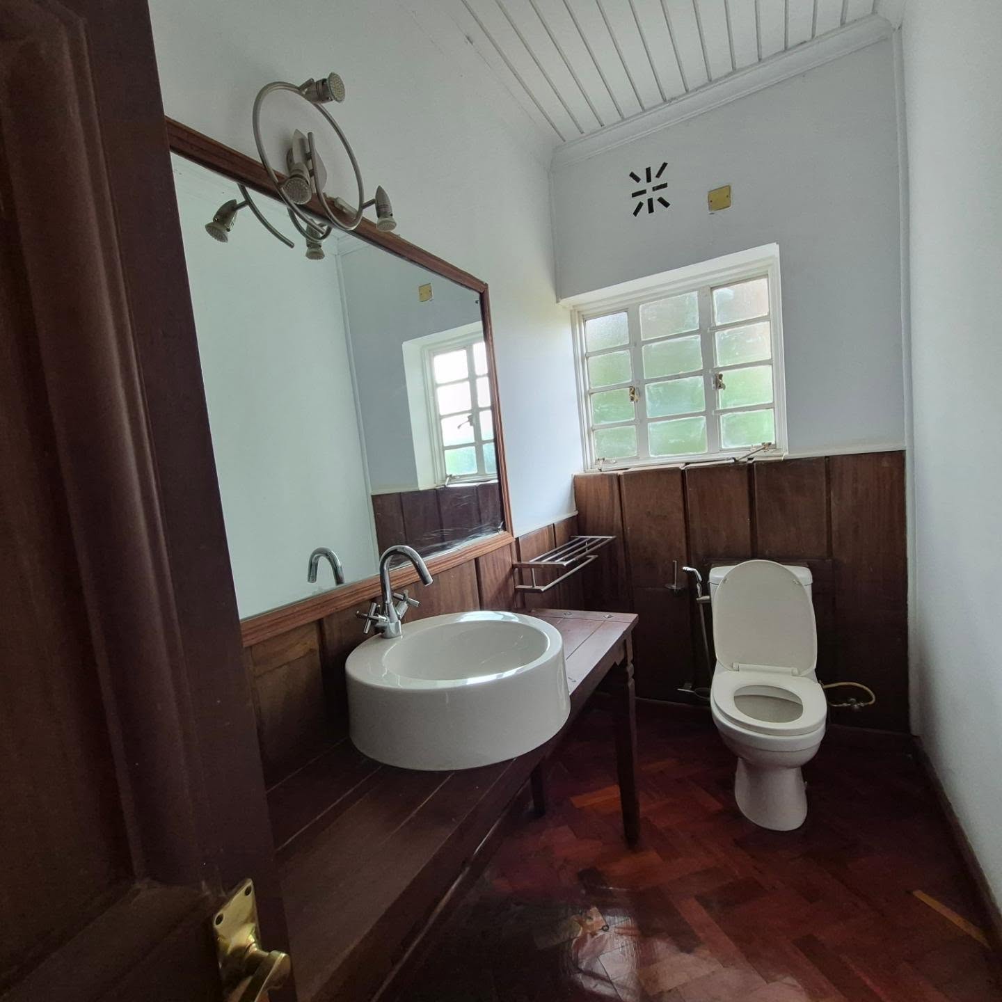 Spacious 4 Bedroom Land For Rent In Muthaiga thumbnail 8