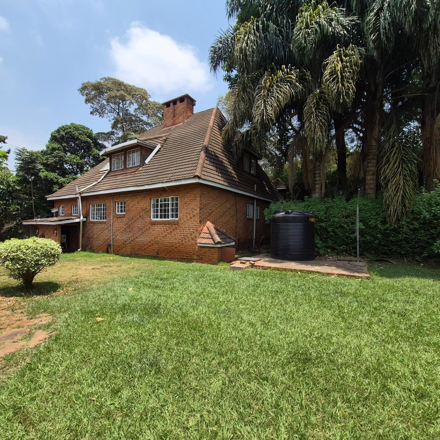 Spacious 4 Bedroom Land For Rent In Muthaiga thumbnail 20