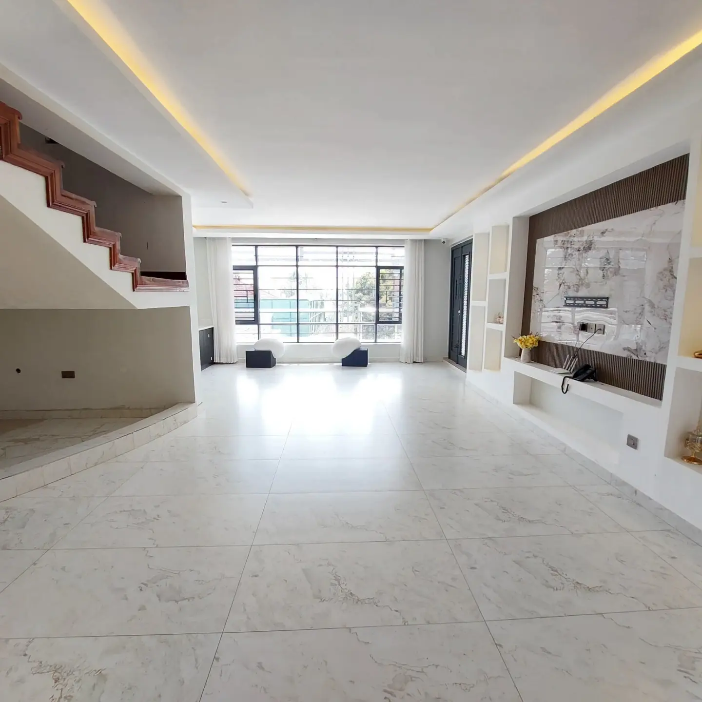 Modern 6 Bedroom Home For Sale In Nairobi thumbnail 6