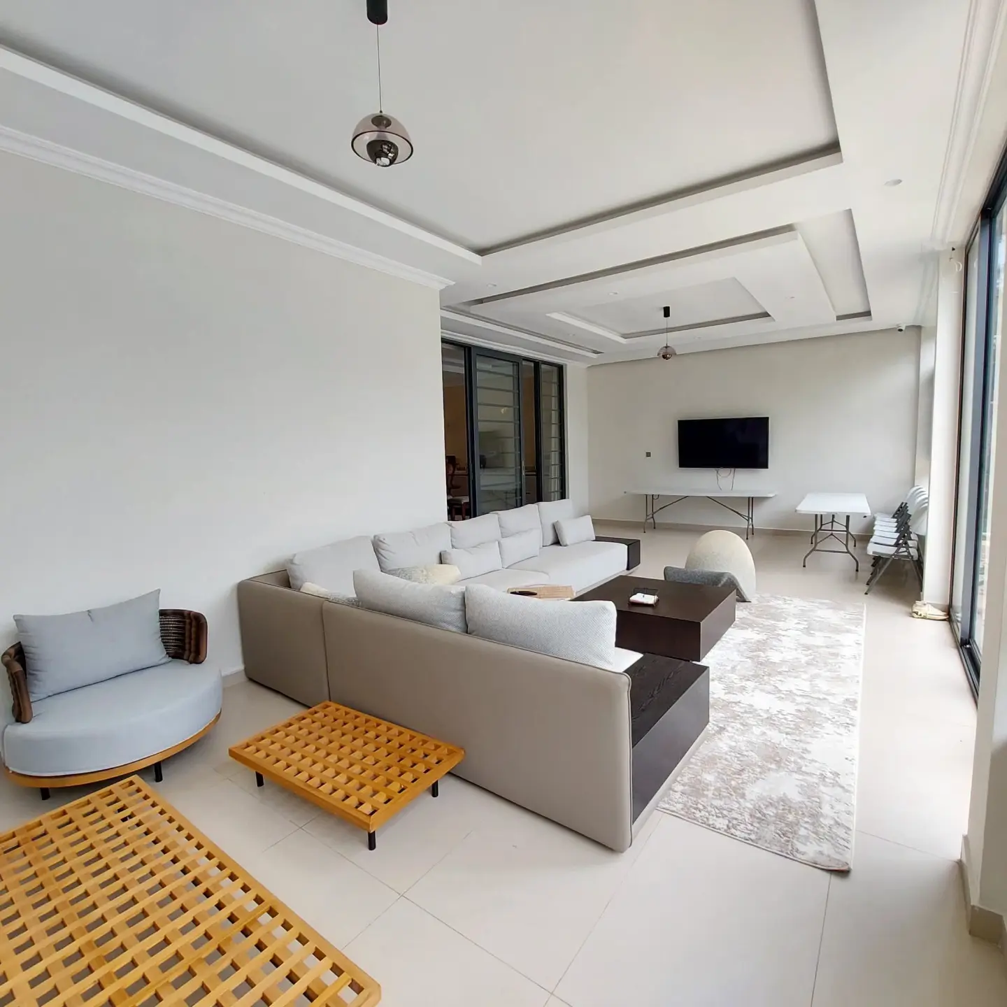 Modern 6 Bedroom Home For Sale In Nairobi thumbnail 7