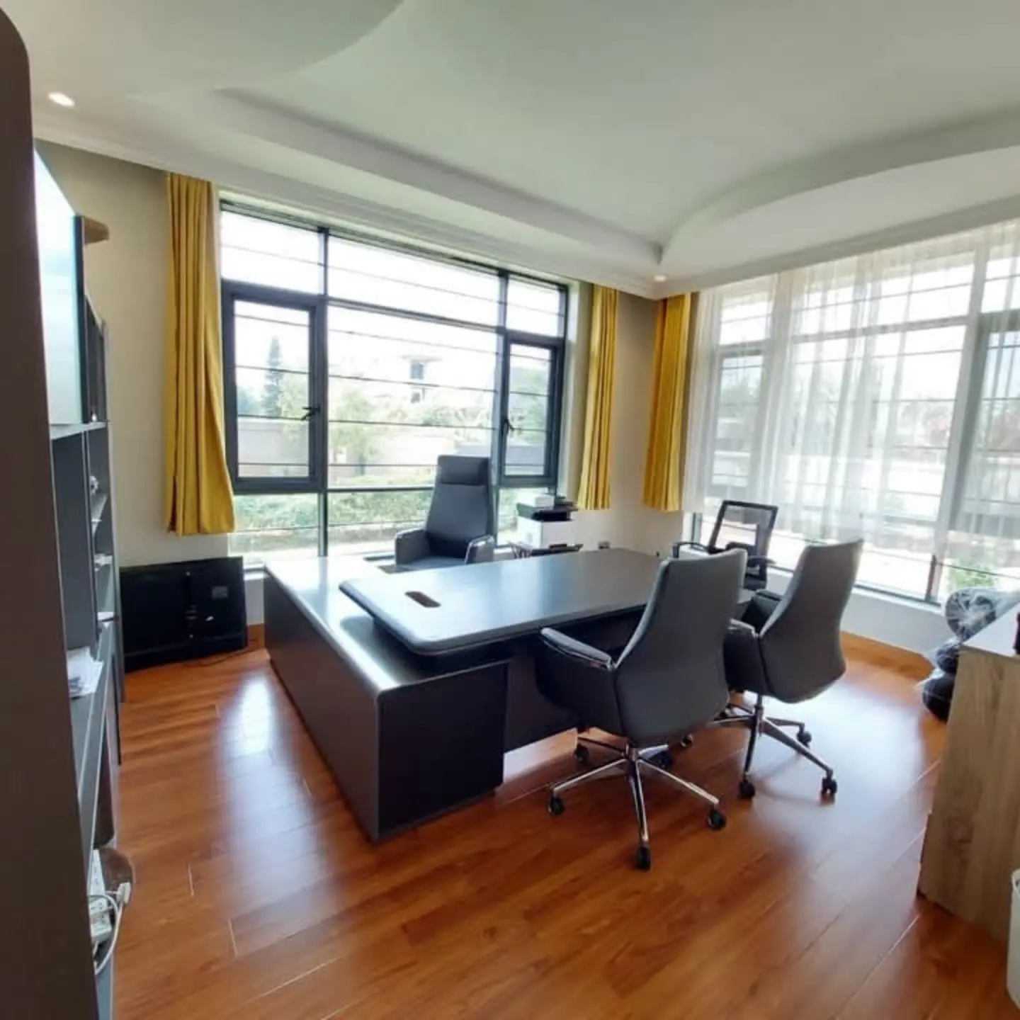 Modern 6 Bedroom Home For Sale In Nairobi thumbnail 10