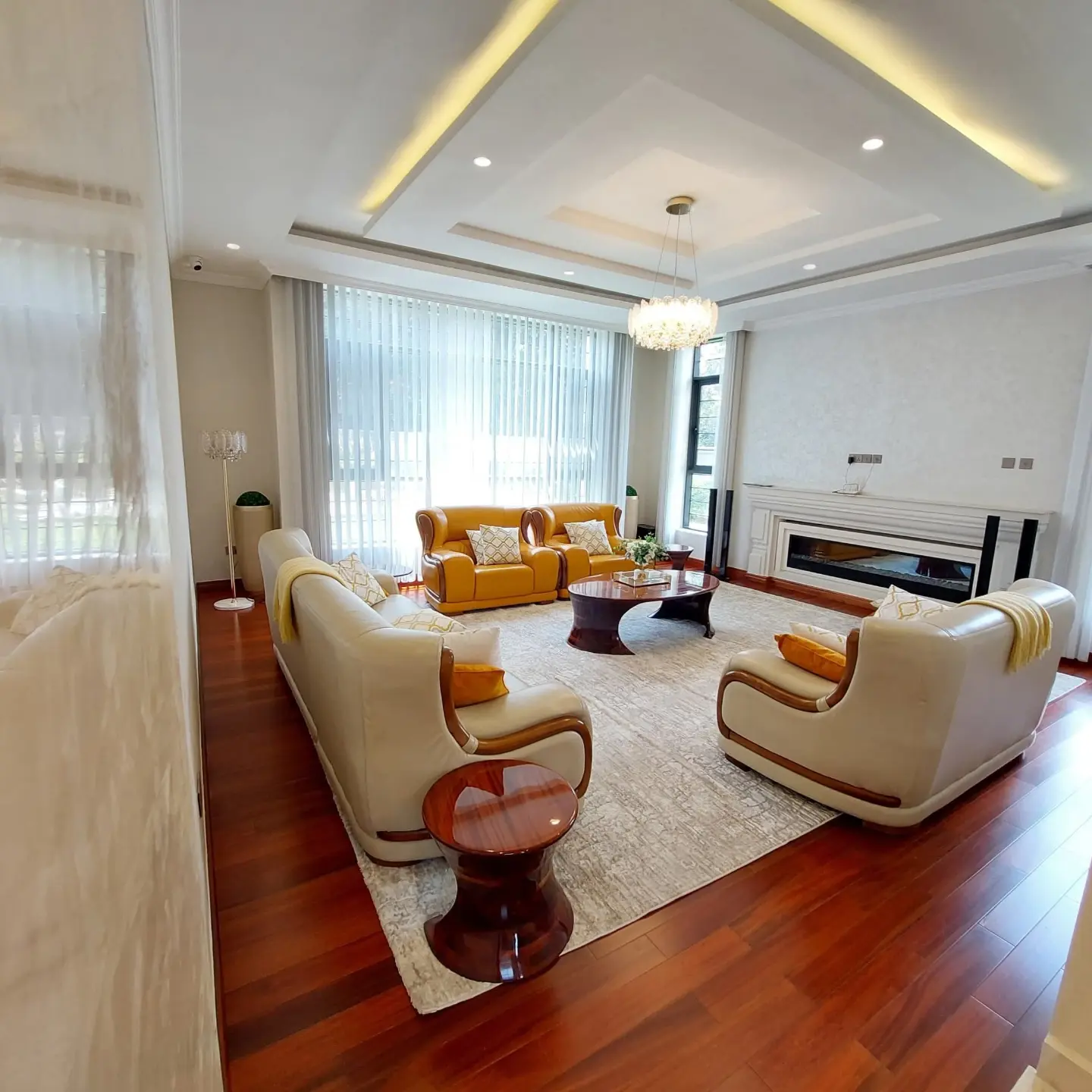 Modern 6 Bedroom Home For Sale In Nairobi thumbnail 13