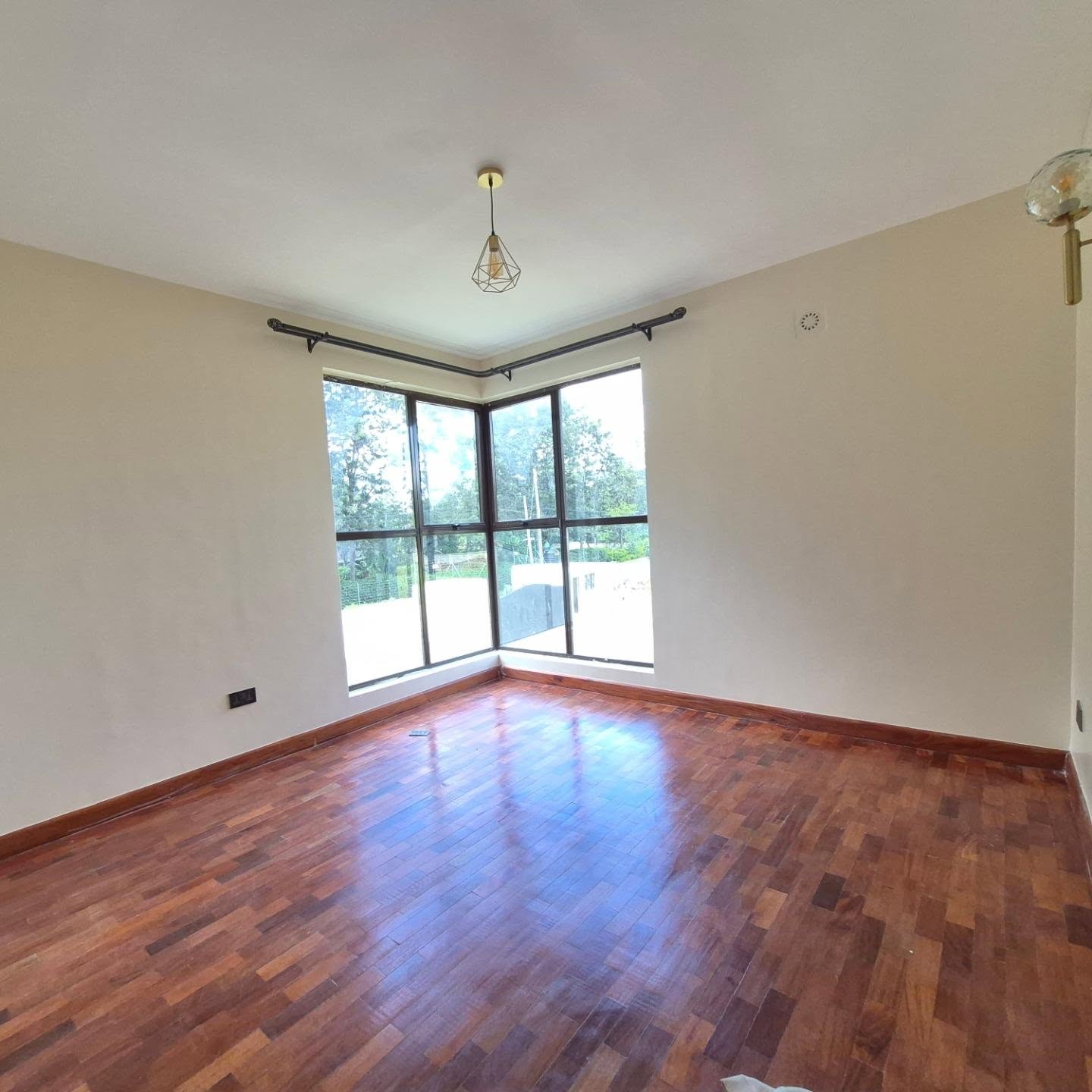 Modern 4 Bedroom Home For Rent In Karen thumbnail 11