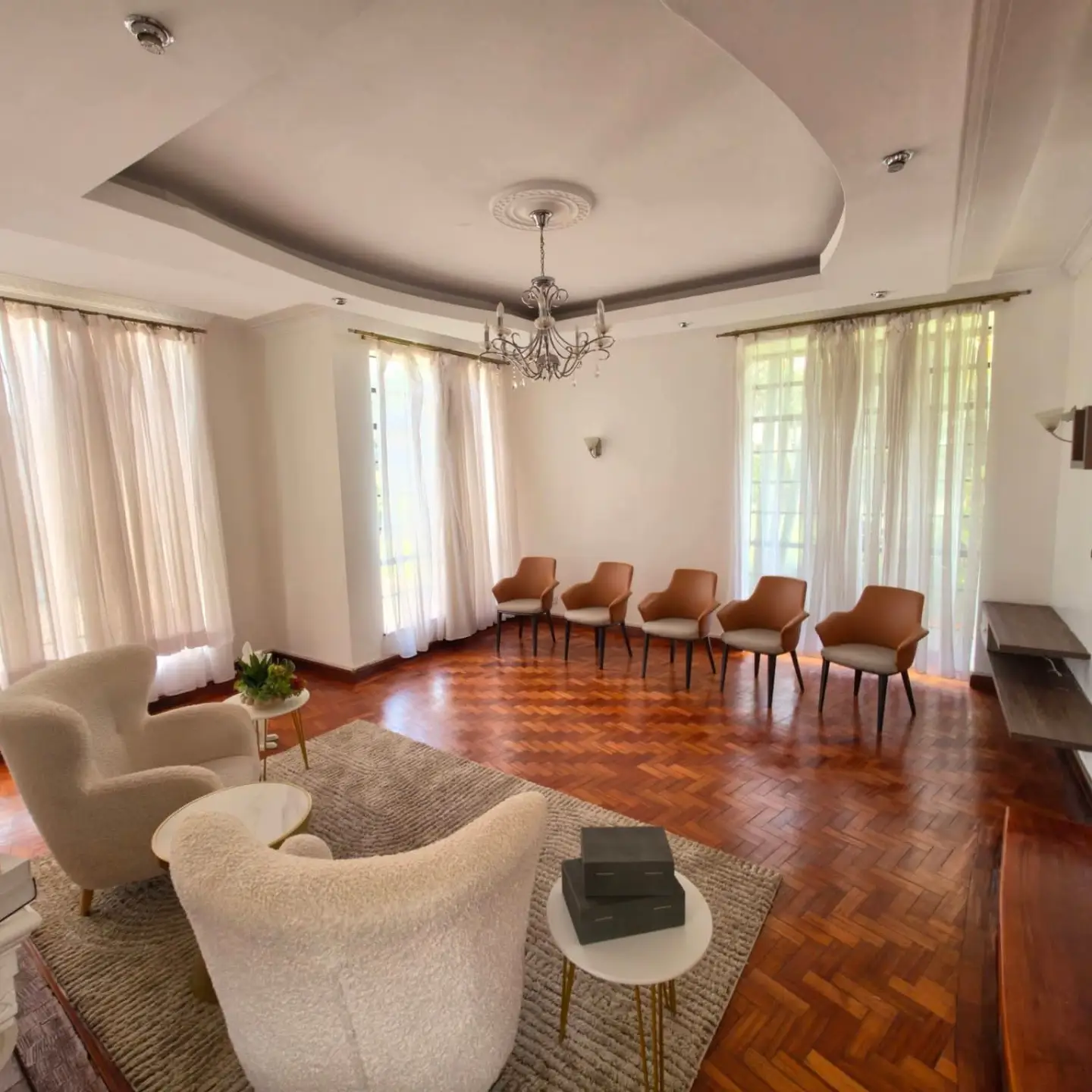 Luxury 4 Bedroom Home For Sale In Nairobi thumbnail 4