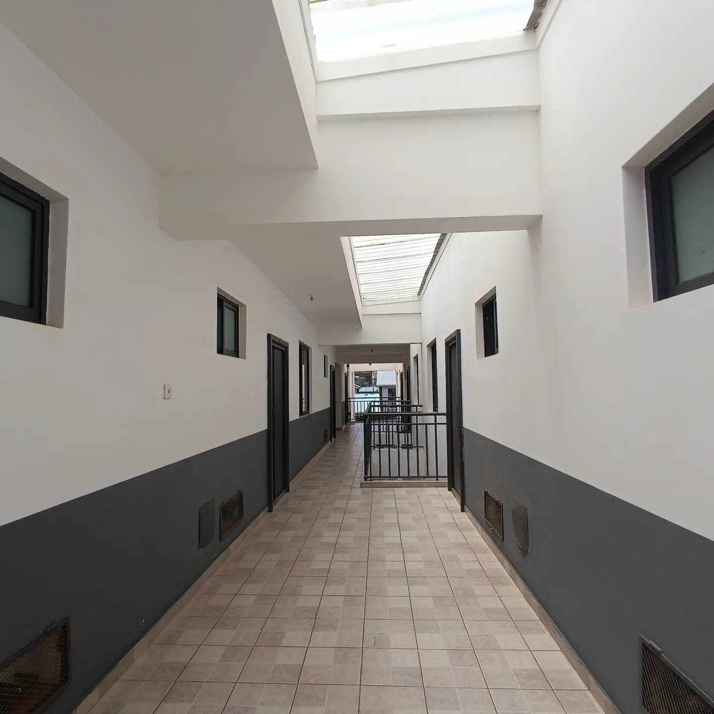 2 Bedroom Apartment For Sale thumbnail 6