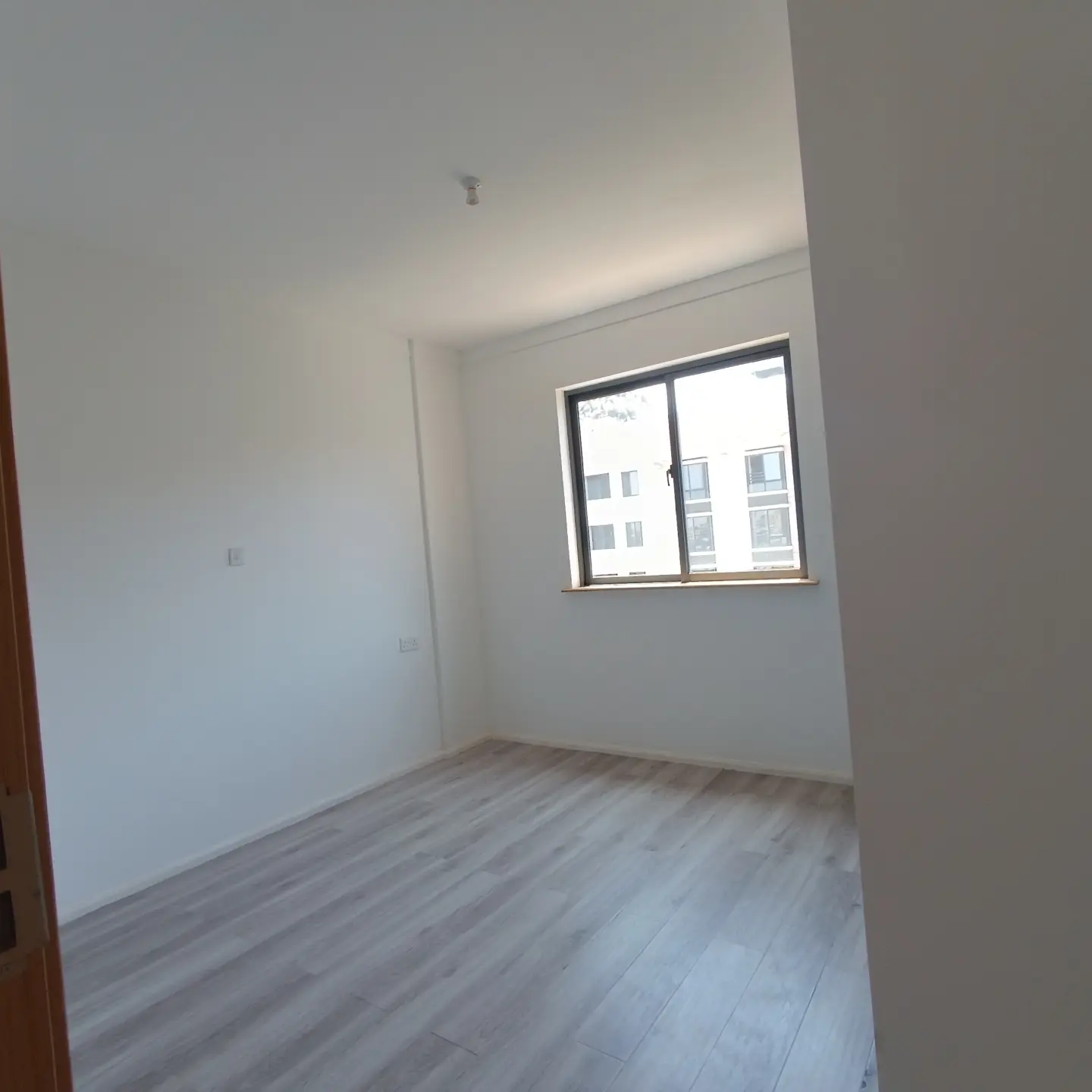 2 Bedroom Apartment For Sale thumbnail 12