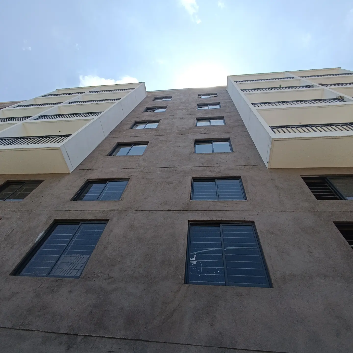 2 Bedroom Apartment For Sale thumbnail 14