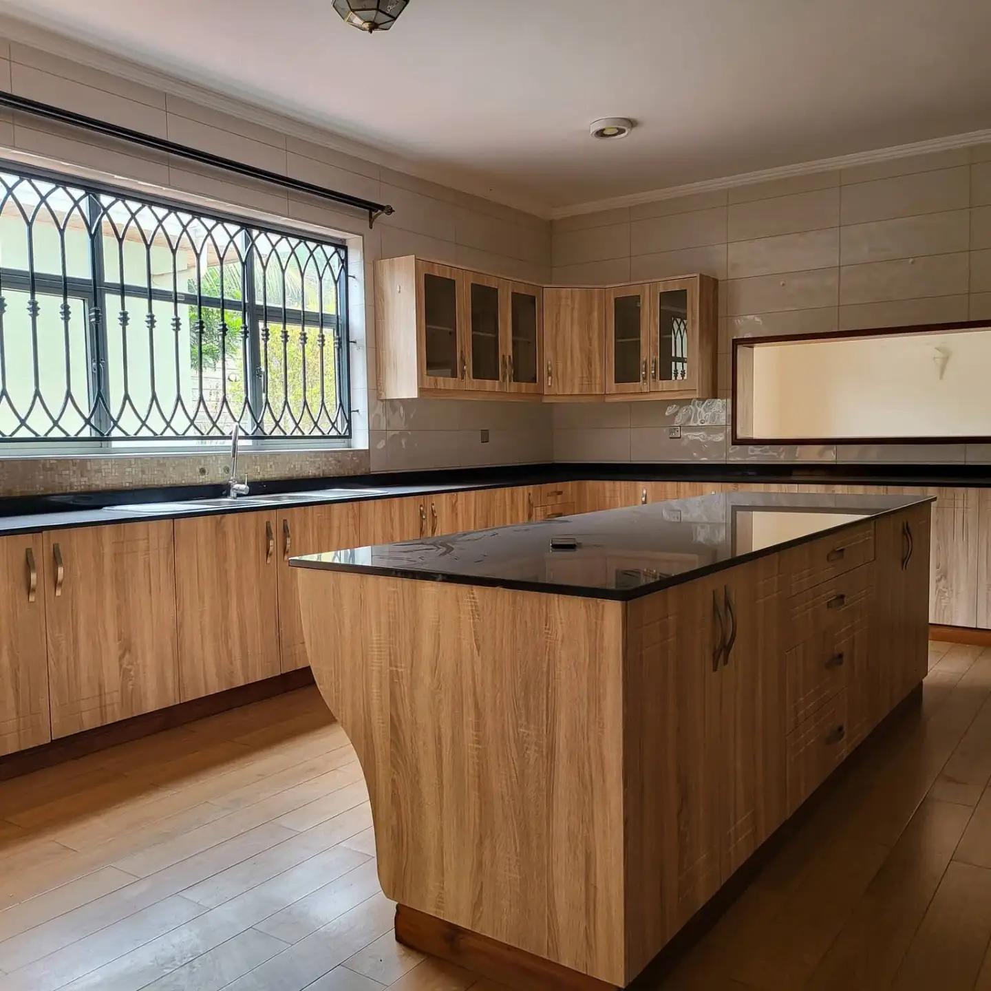 Modern 5 Bedroom House For Rent In Runda thumbnail 9