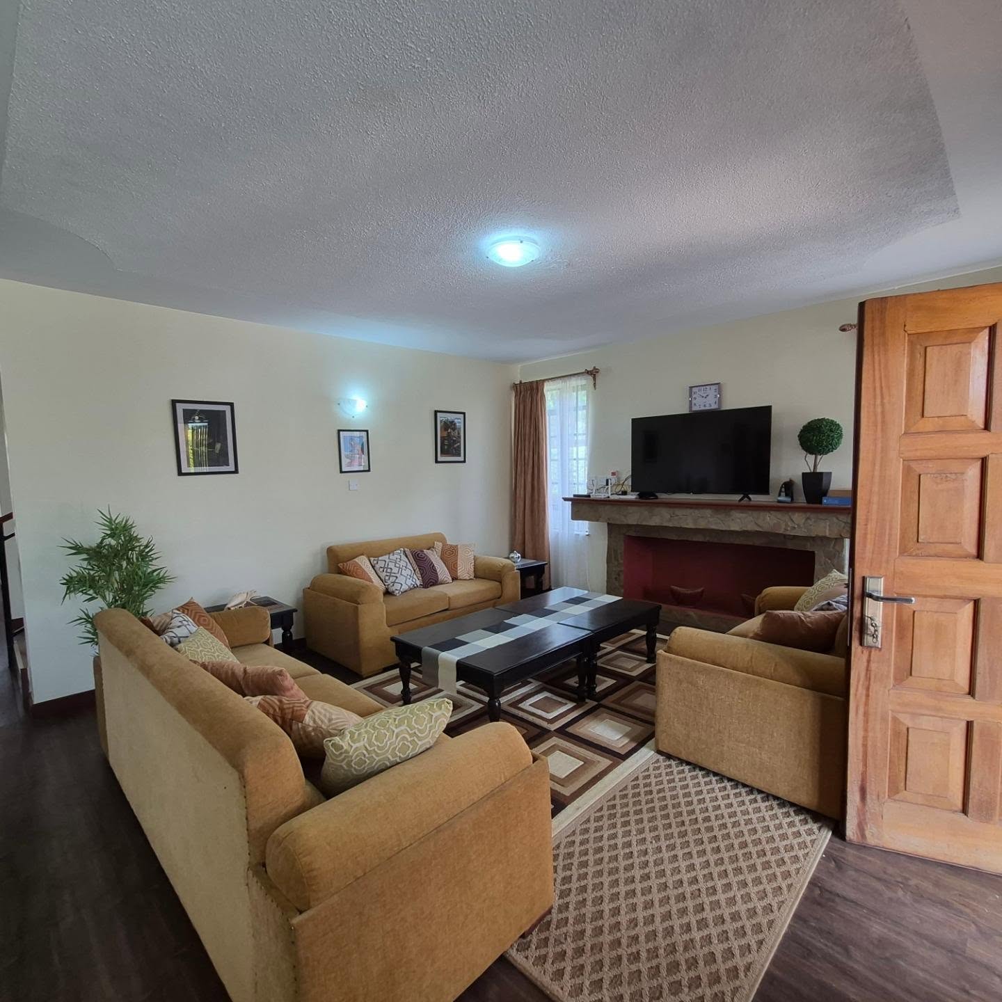 Furnished 5 Bedroom House For Rent thumbnail 2