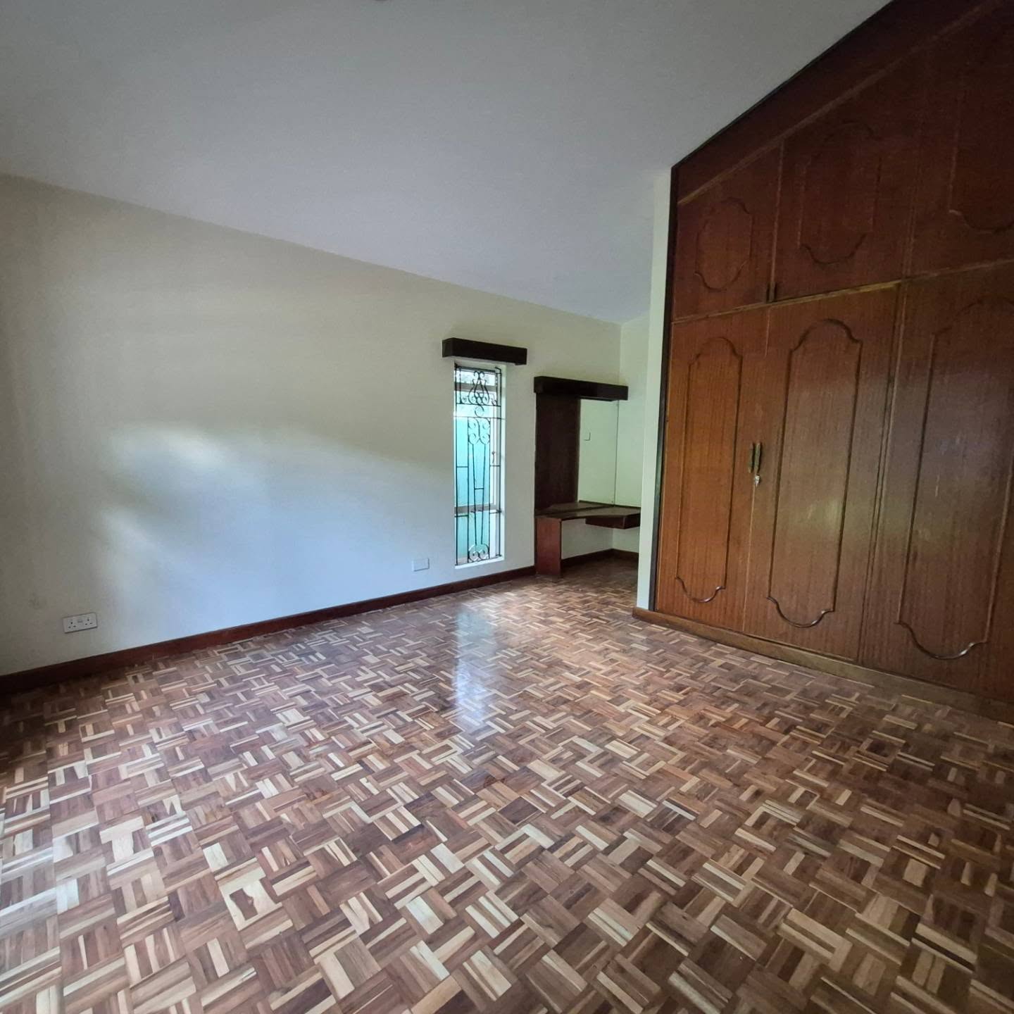 Spacious 5 Bedroom House For Rent In Gigiri thumbnail 5