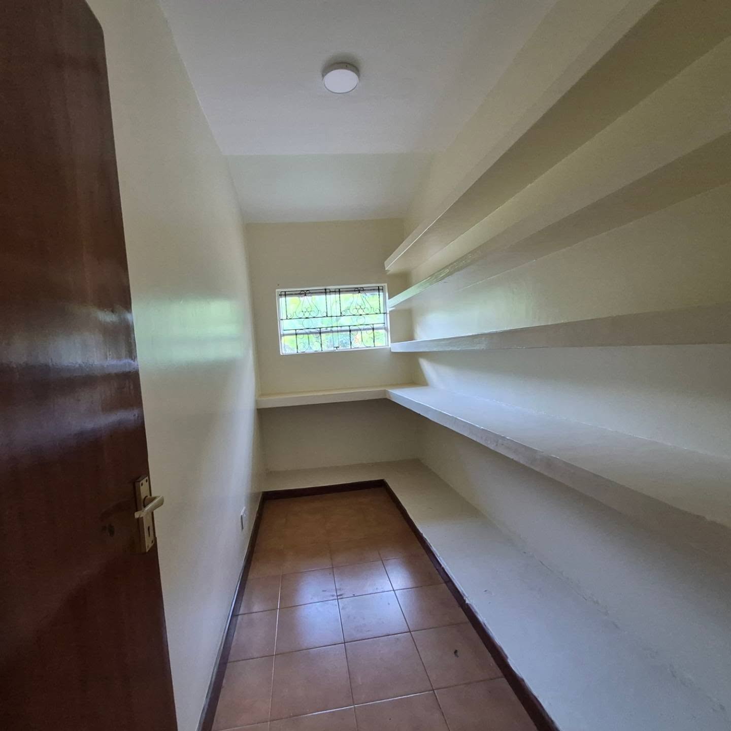 Spacious 5 Bedroom House For Rent In Gigiri thumbnail 9