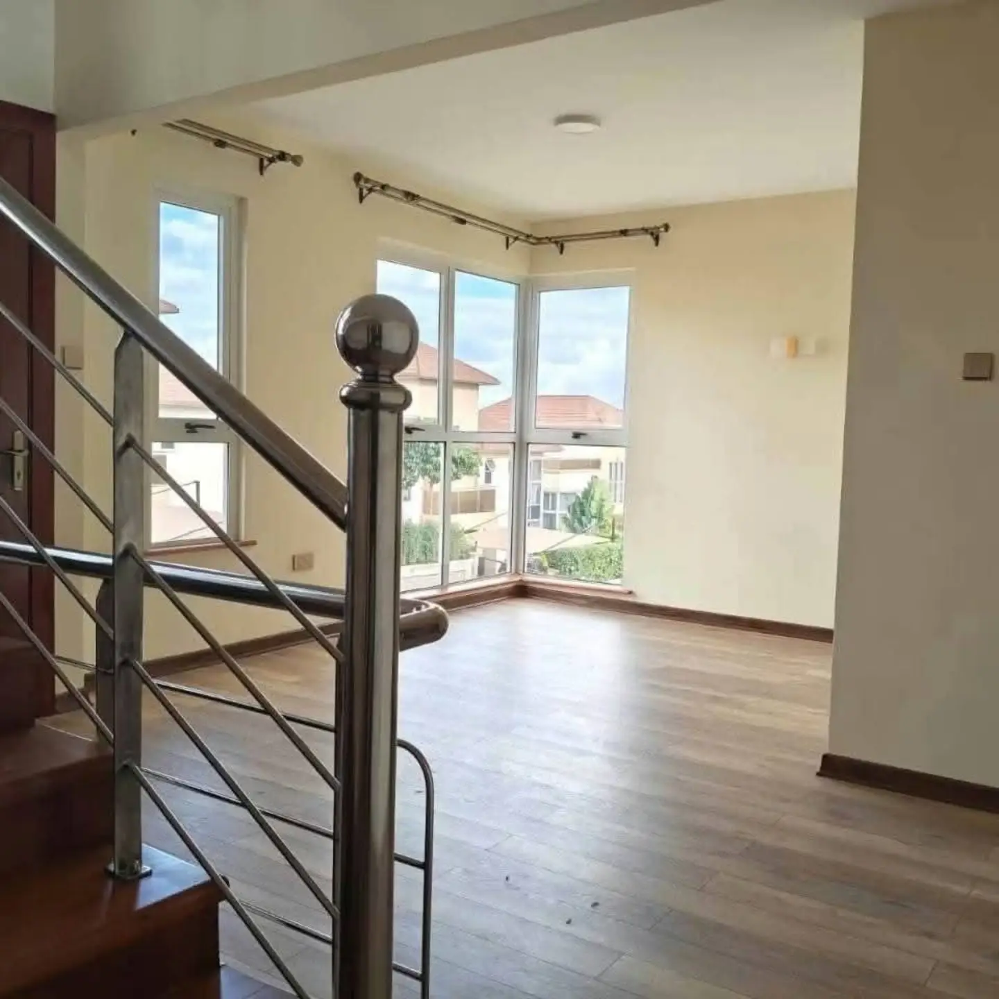 Modern 4 Bedroom Townhouse For Rent In Runda thumbnail 4