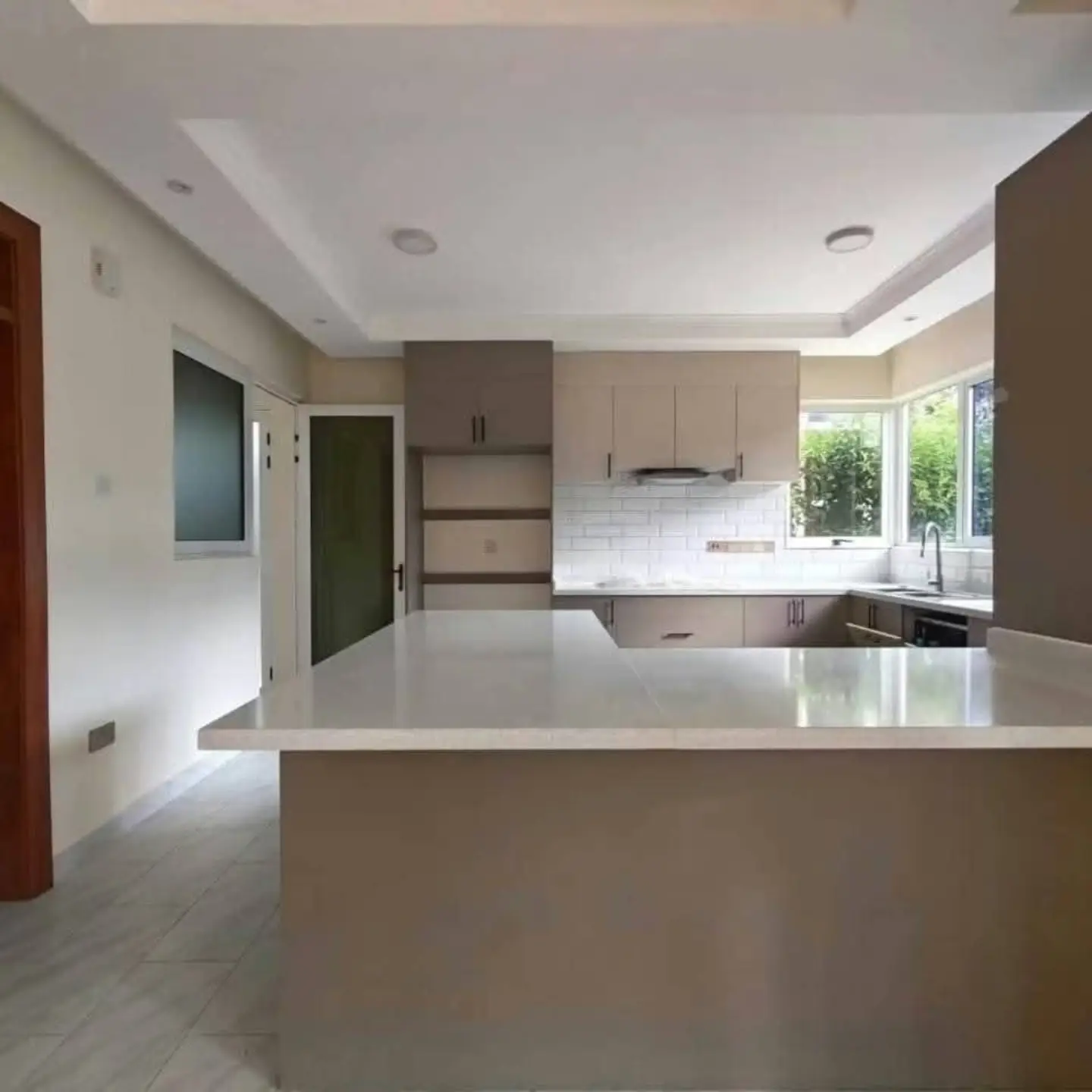Modern 4 Bedroom Townhouse For Rent In Runda thumbnail 5