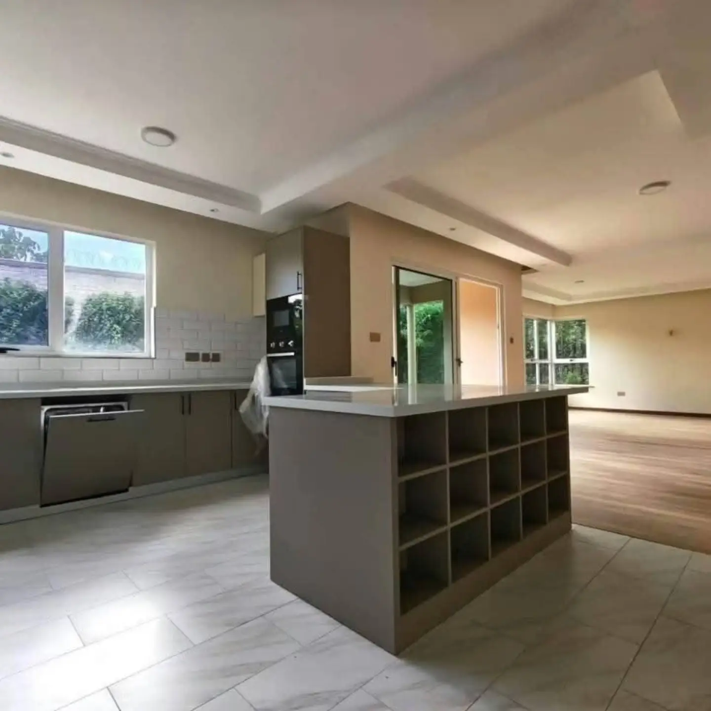 Modern 4 Bedroom Townhouse For Rent In Runda thumbnail 9