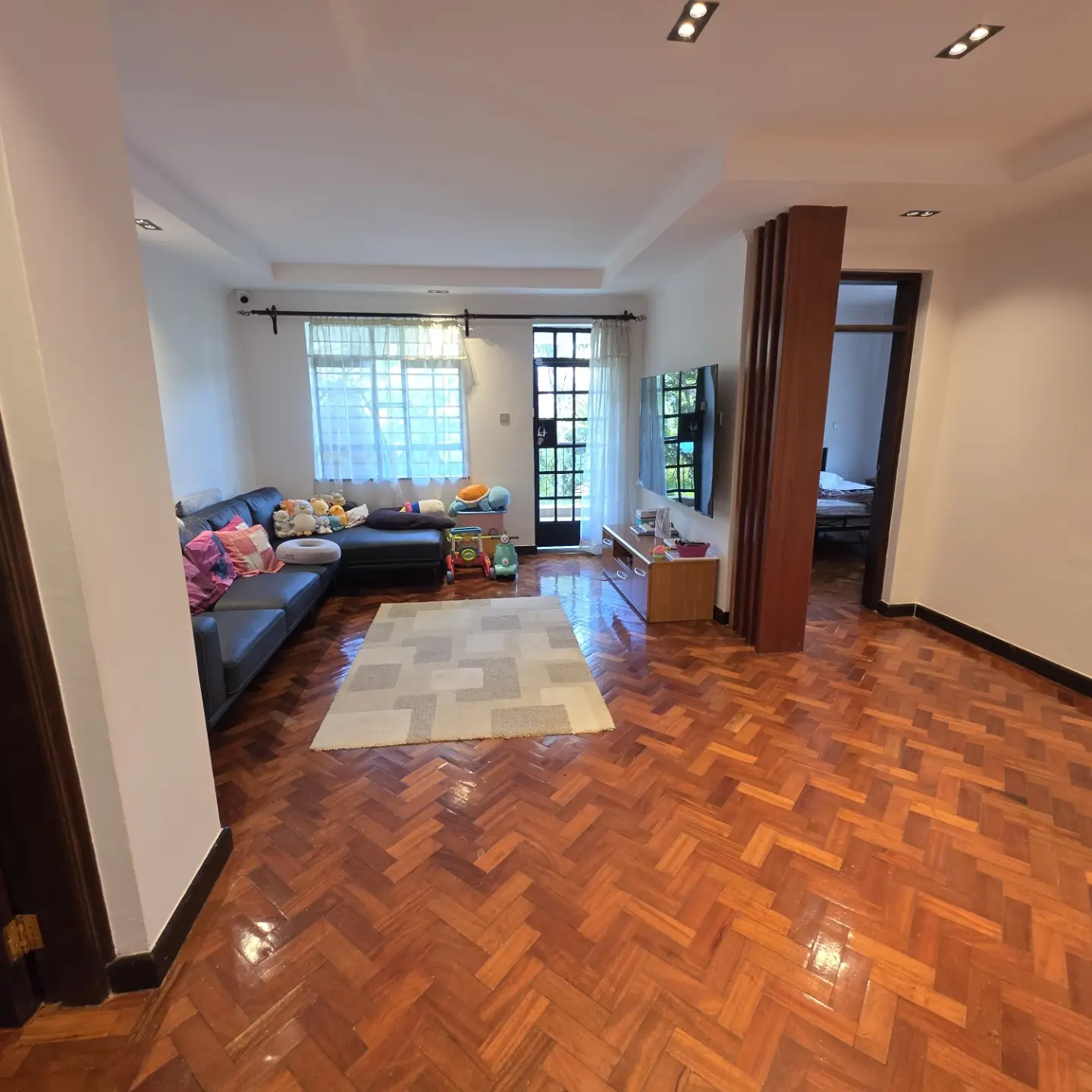 Luxury 5 Bedroom Townhouse For Sale In Kitisuru thumbnail 5