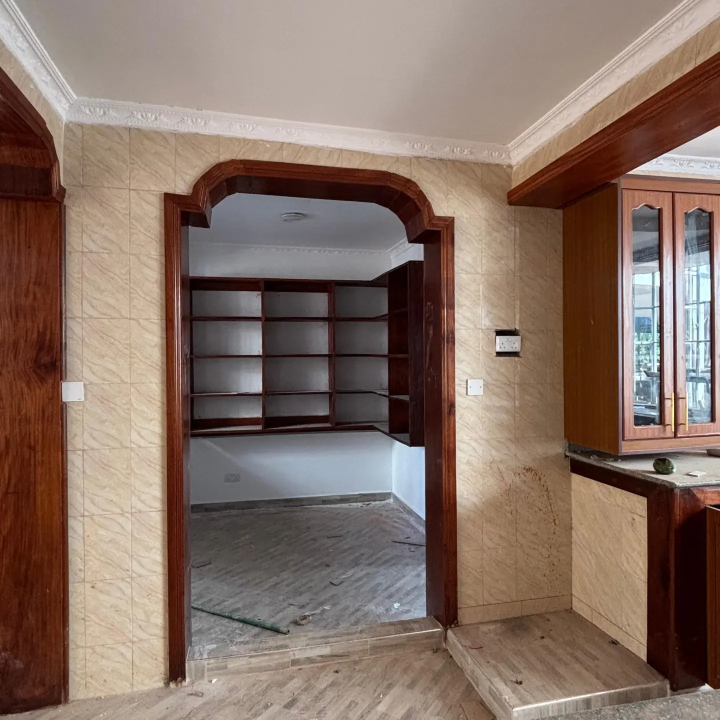 Modern 6 Bedroom Villa For Rent In Muthaiga thumbnail 7