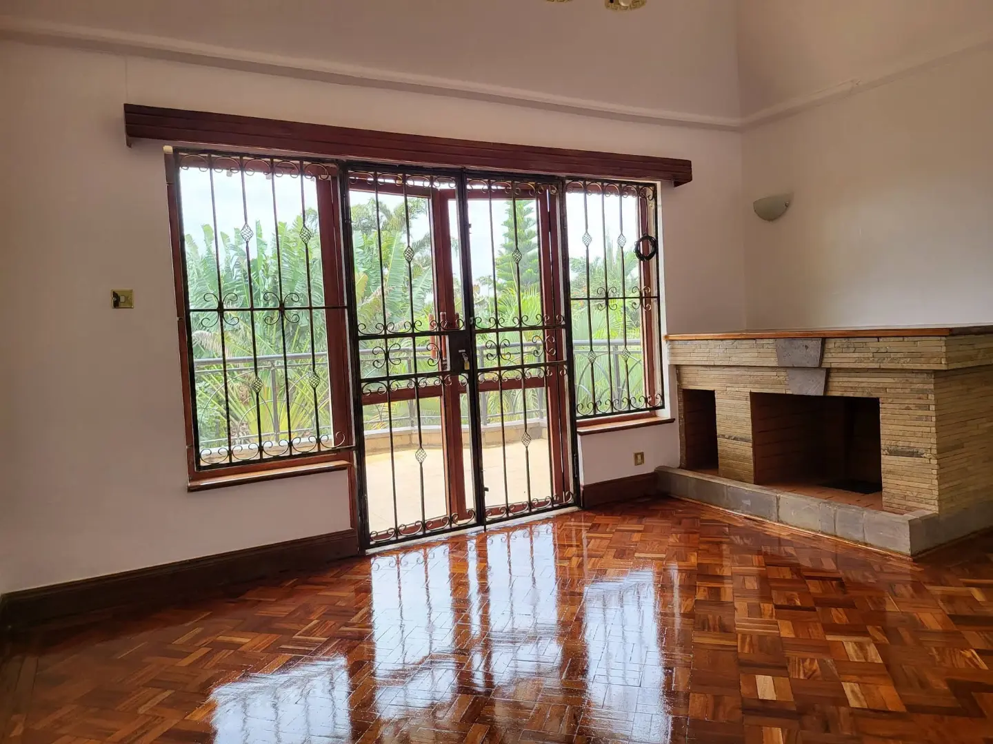 5 Bedroom All-Ensuite House with DSQ For Rent In Runda thumbnail 5