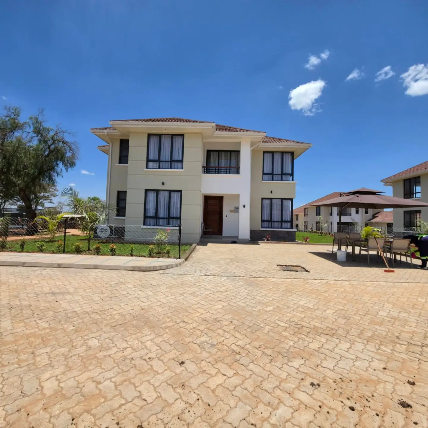 Modern 4 Bedroom Home In Ruiru thumbnail 2
