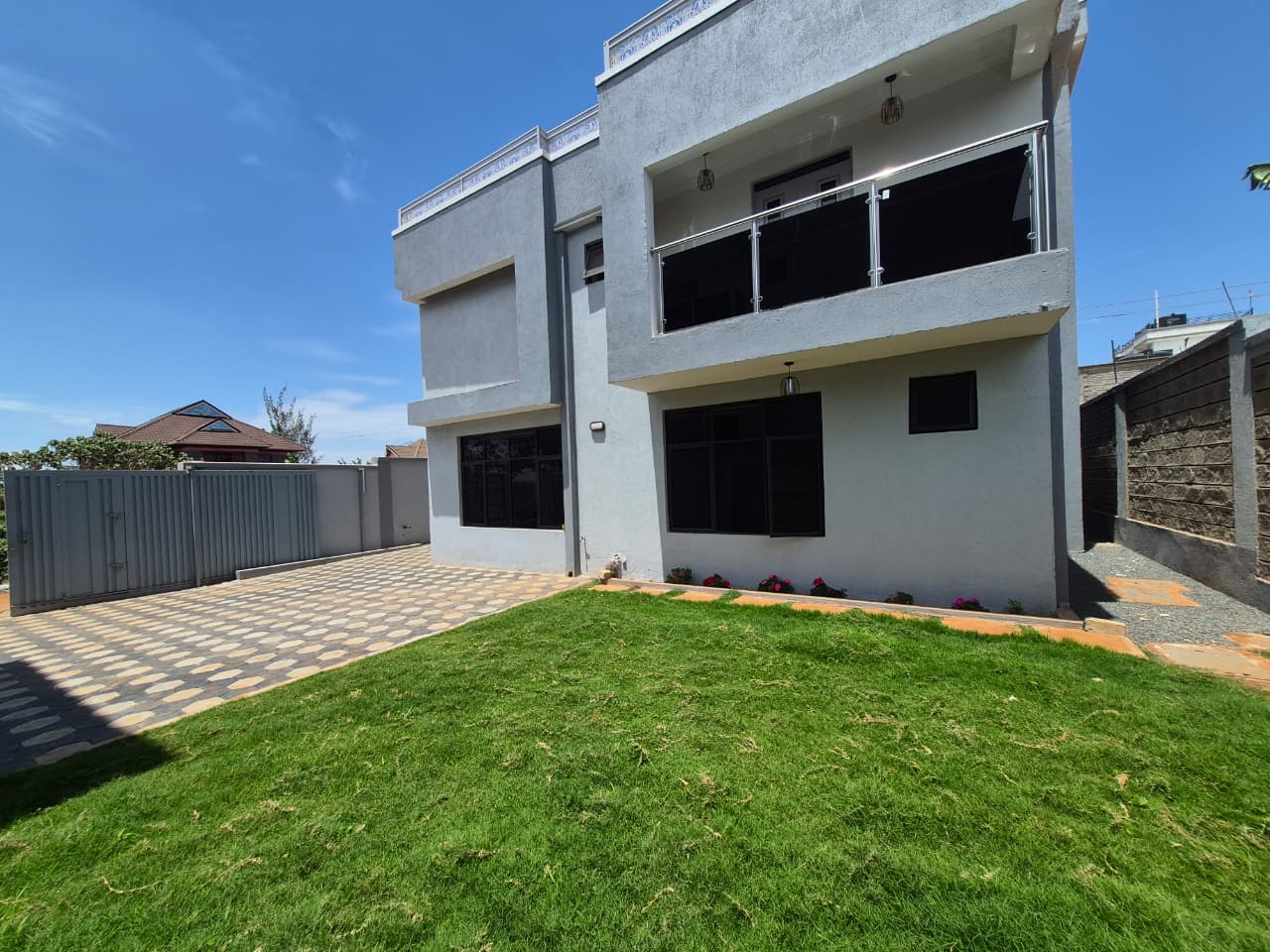 Modern 5 Bedroom Maisonette For Sale In Ruiru thumbnail 4