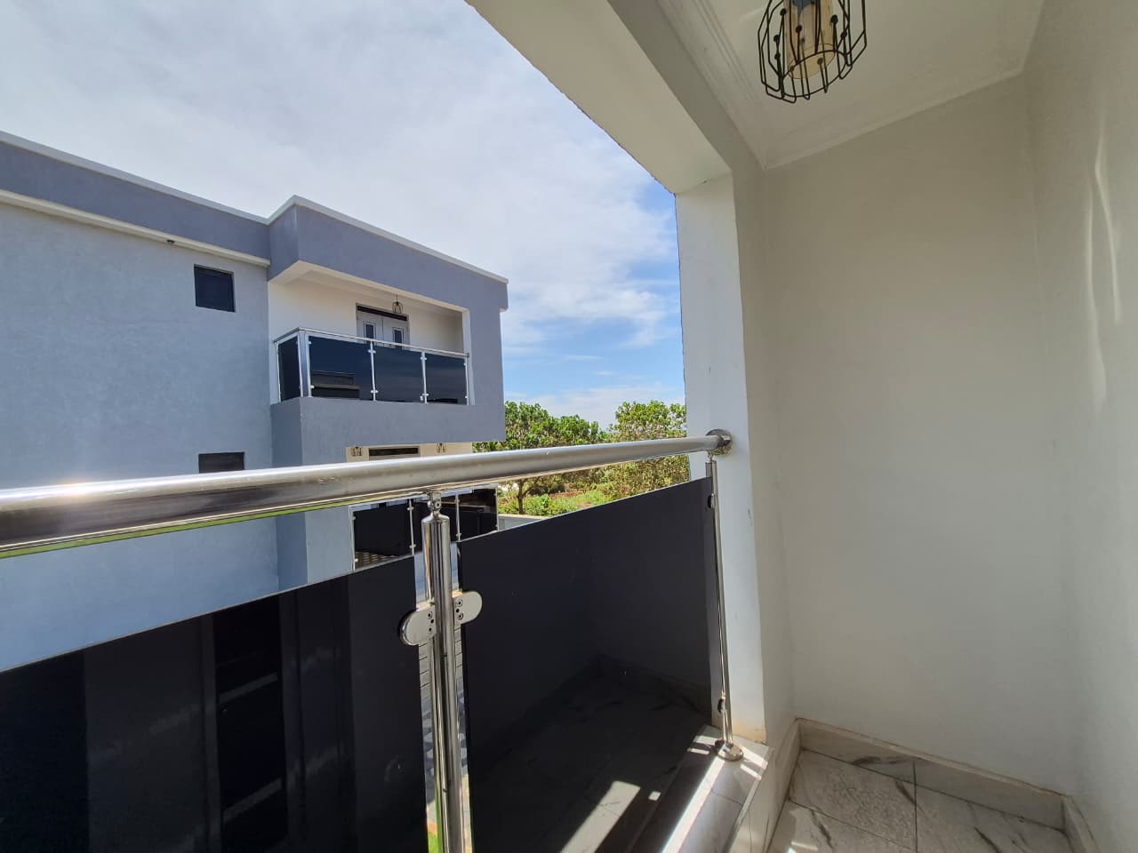 Modern 5 Bedroom Maisonette For Sale In Ruiru thumbnail 9