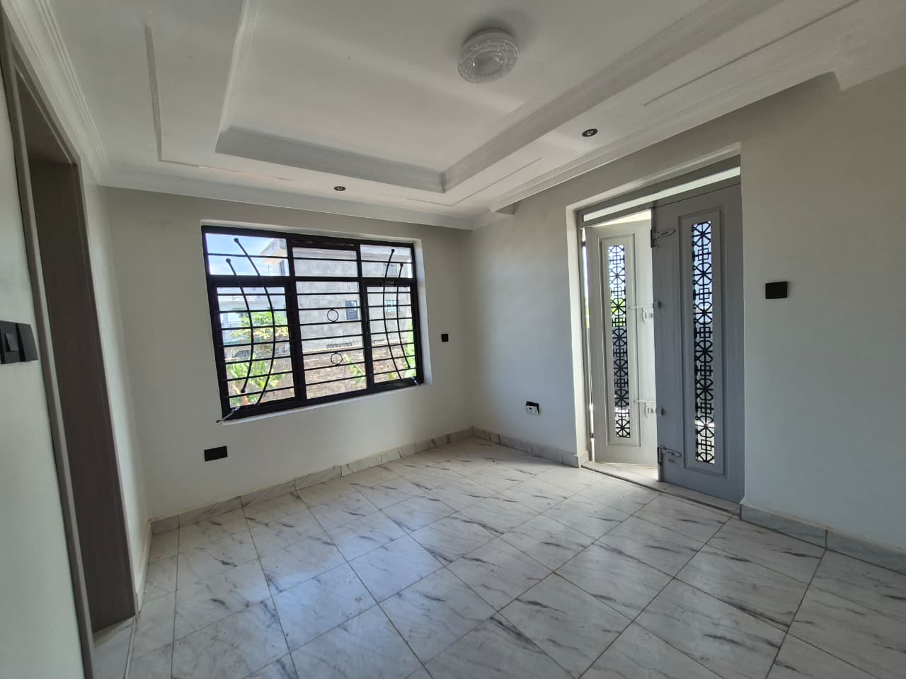 Modern 5 Bedroom Maisonette For Sale In Ruiru thumbnail 13