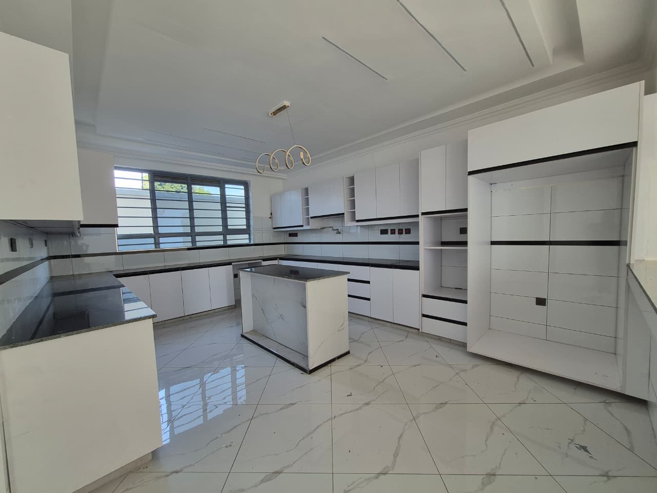 Modern 4 Bedroom Home For Sale In Ruiru thumbnail 5