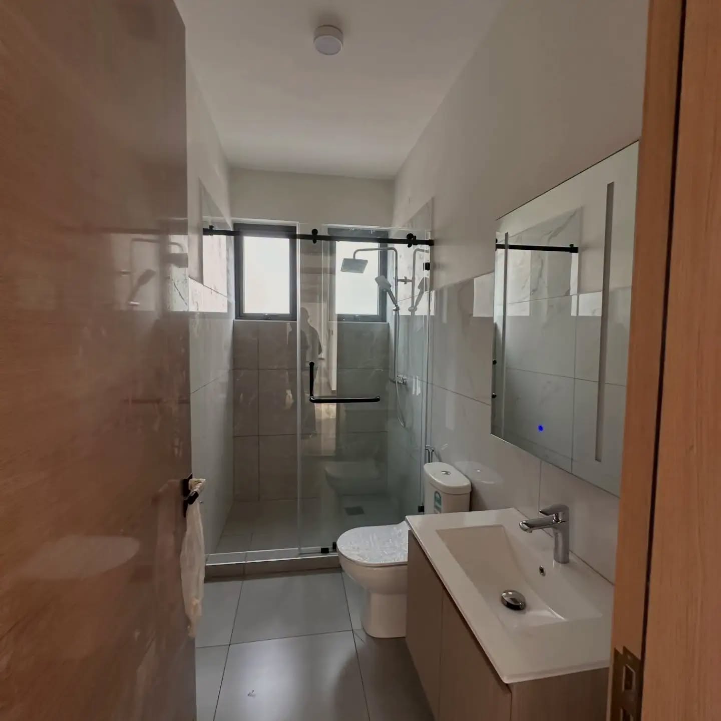 Spacious 6 Bedroom Villa For Sale In Lavington thumbnail 10