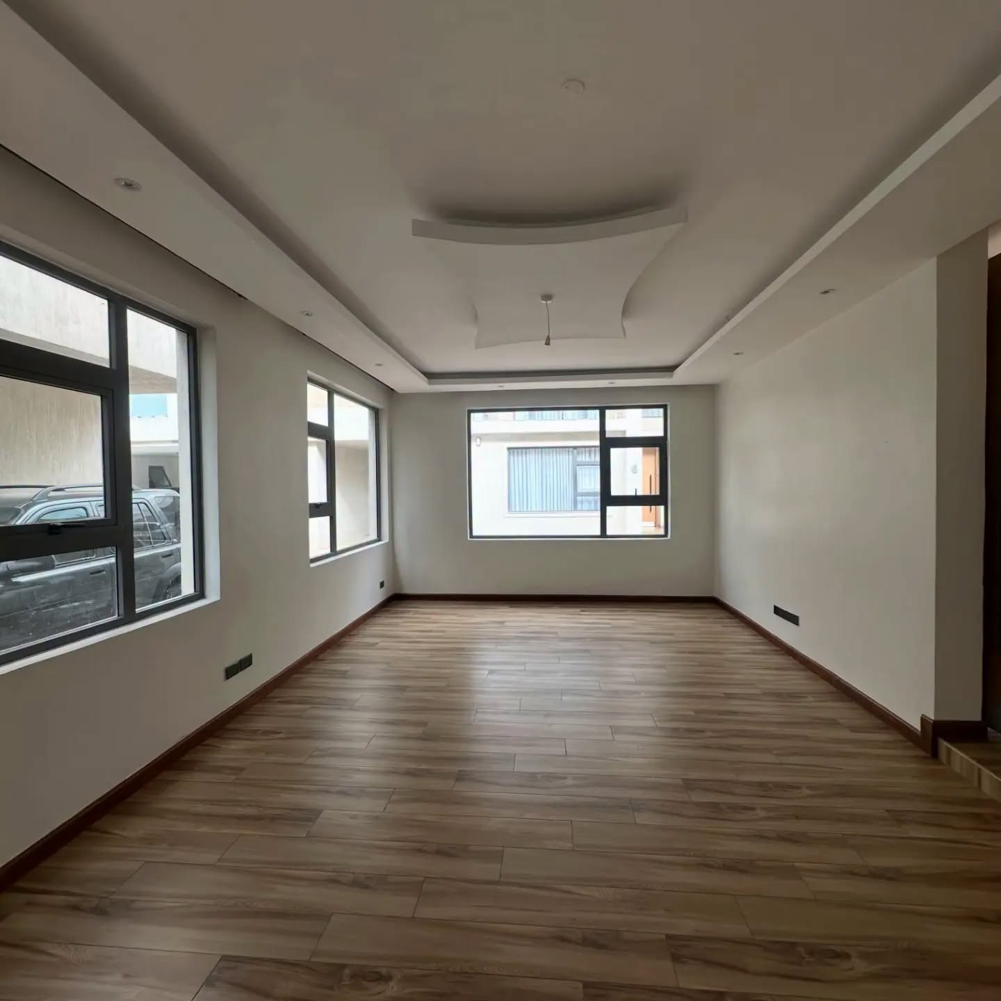 Spacious 6 Bedroom Villa For Sale In Lavington thumbnail 12