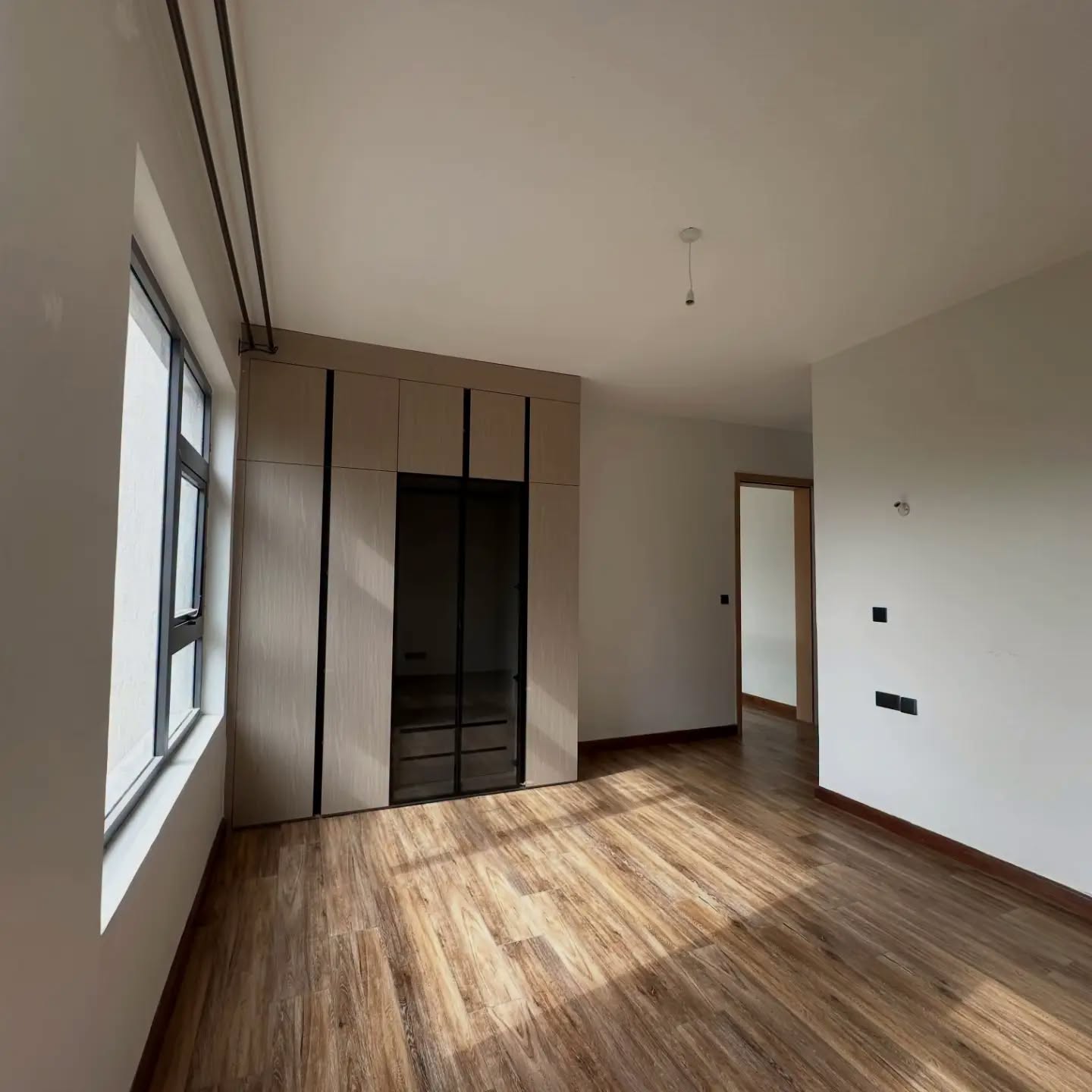 Spacious 6 Bedroom Villa For Sale In Lavington thumbnail 19