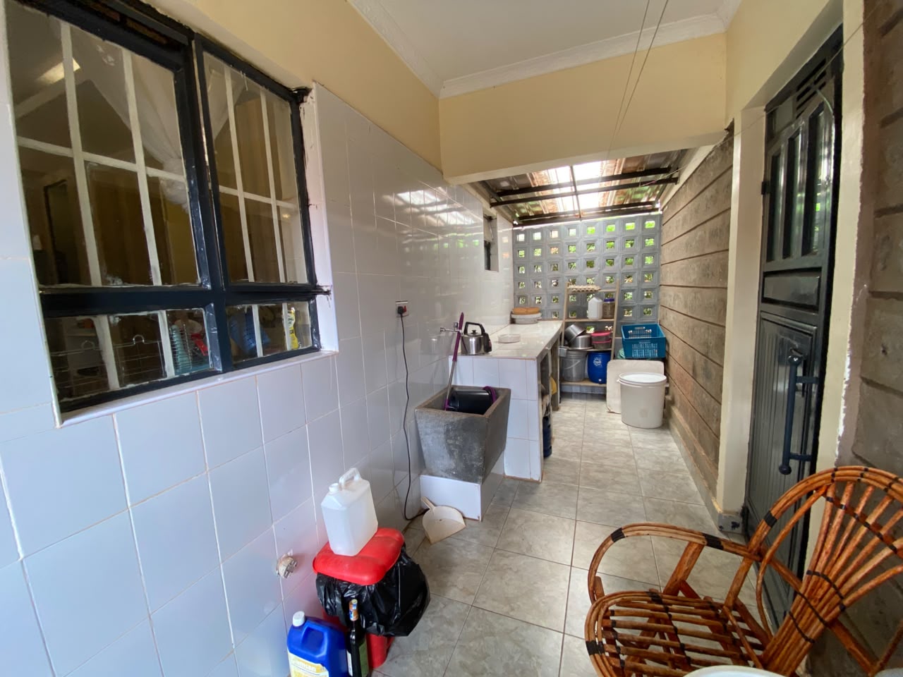 Spacious 3 Bedroom House For Sale thumbnail 14