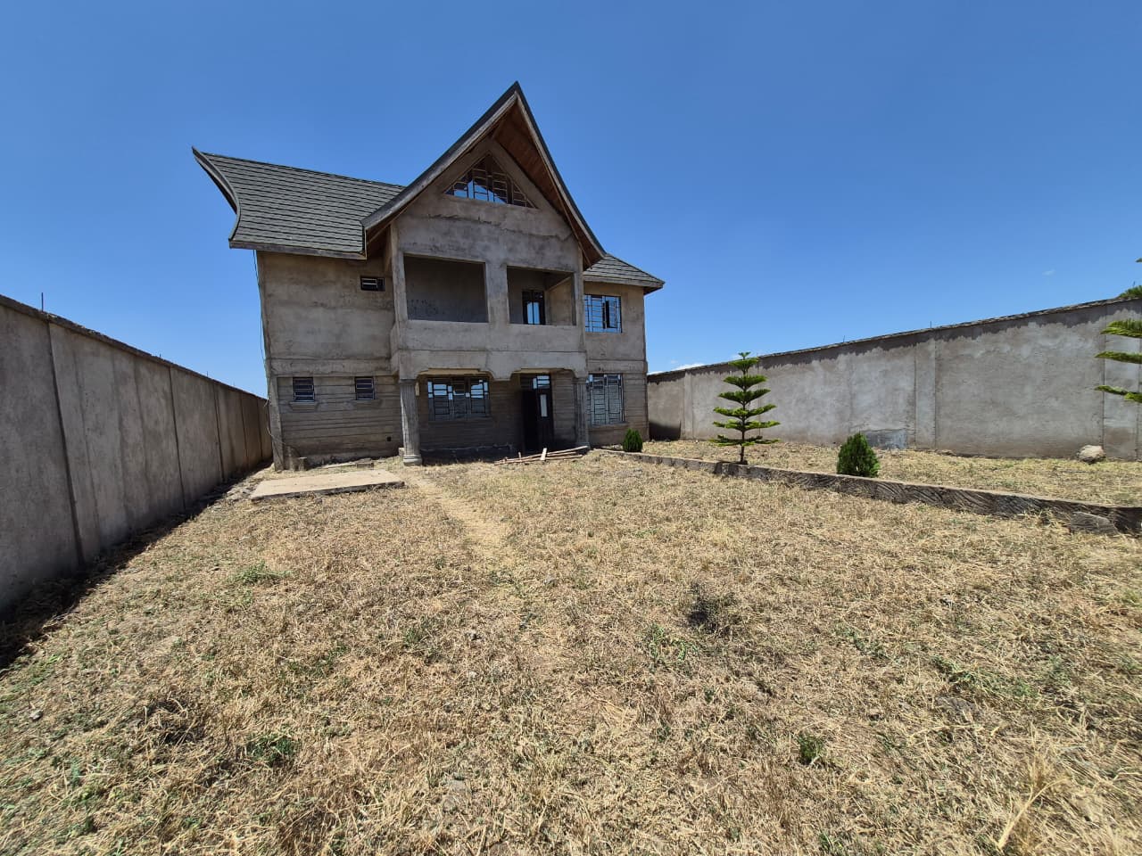 Spacious 4 Bedroom House For Sale In Juja — Thika Road, Kiambu