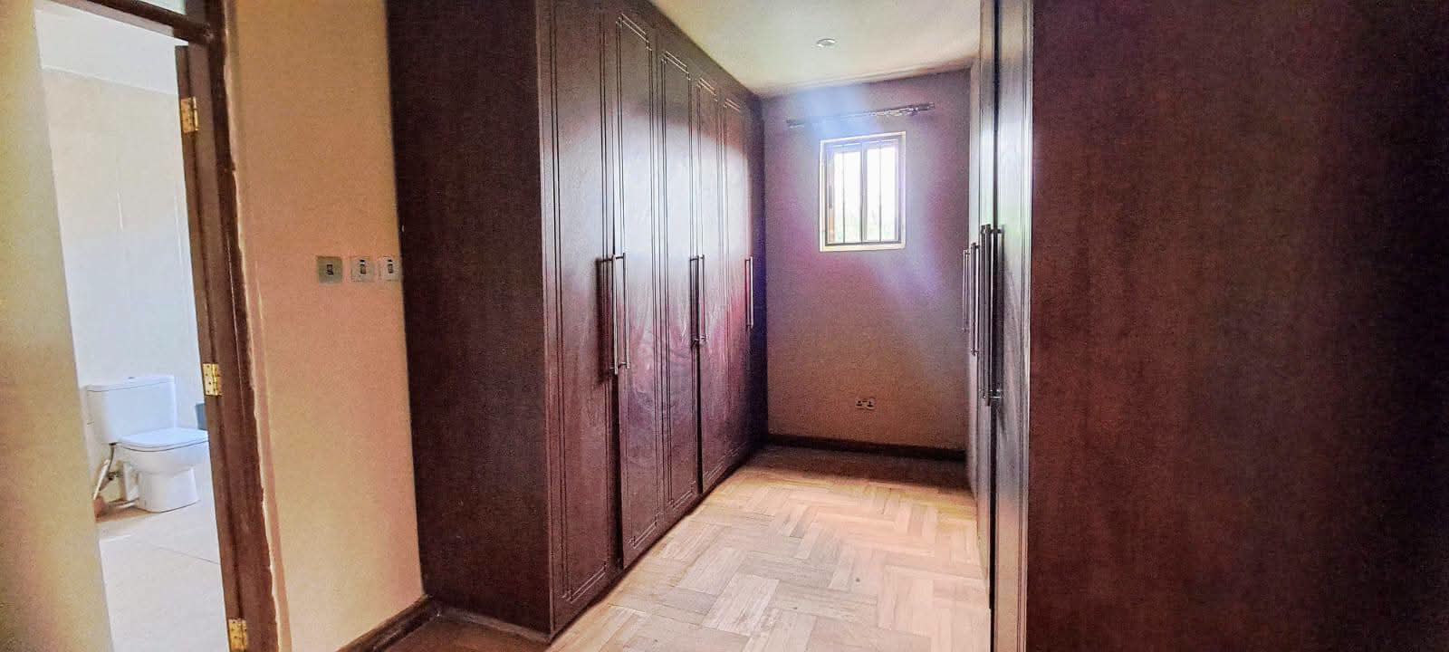 Spacious 6 Bedroom Home With DSQs & Swimming Pool For Sale thumbnail 14