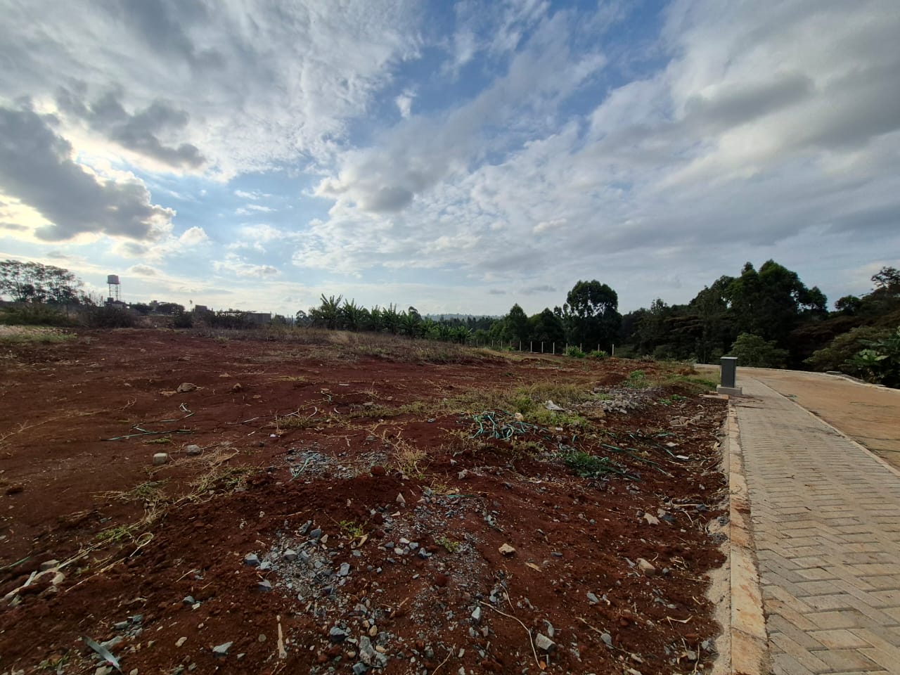 Land For Sale In Runda thumbnail 9